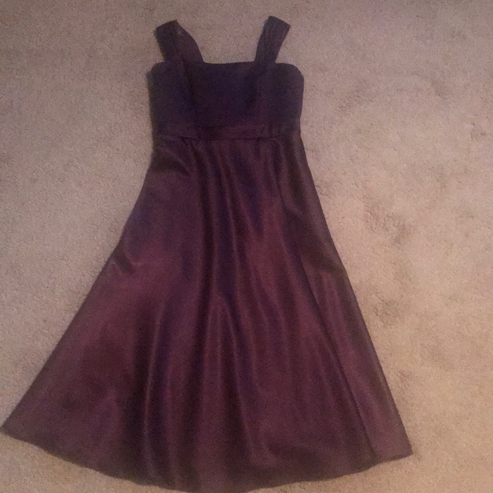 Size 2 David’s Bridal knee length dress